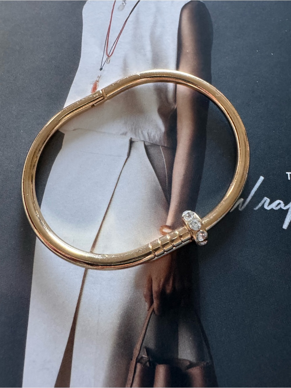 Fashion Gold Nail-Design Crystal Accent Bangle Bracelet - Women Jewelry - Picture 5 of 5
